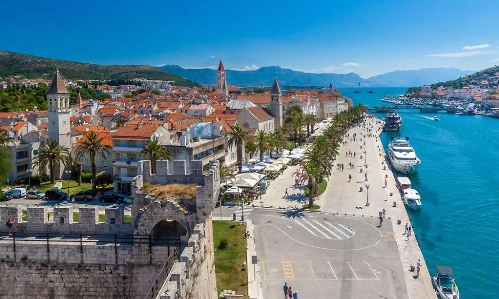 Orange Tree Garden Apartamento Trogir