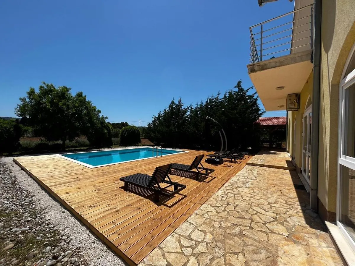 Orange Tree Garden Apartamento Trogir